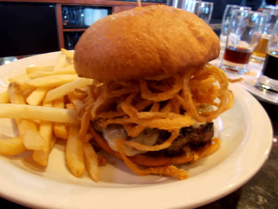 schooners_burger